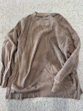 aerie Chilled Out Sherpa Pullover in Taupe